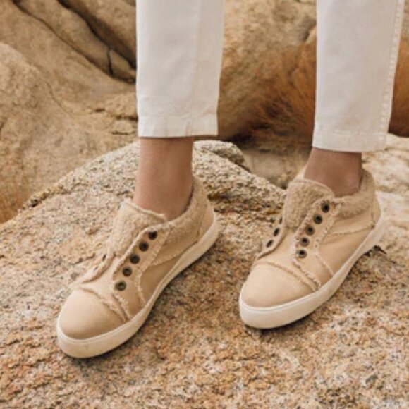 MYRA BAG Fancy Fur Lined Slip On Sneakers 7 & 9 NWT - Picture 2 of 11